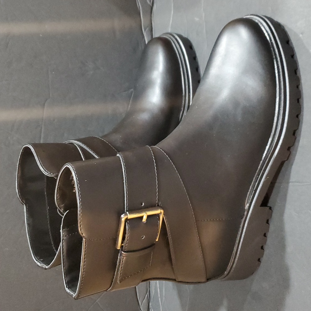 Unisa jezzo black rugged sole buckled Chelsea ankle boots size 11 brand new